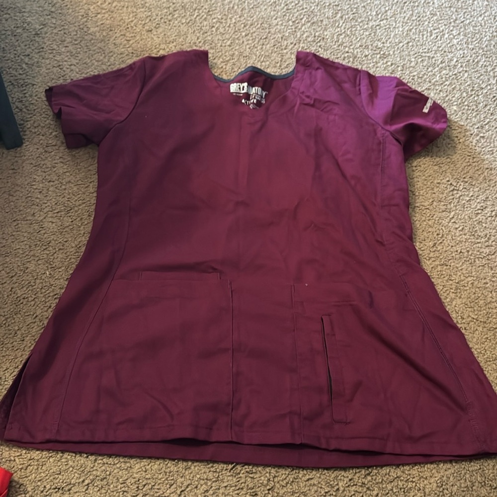 Grey’s Anatomy Active scrub set